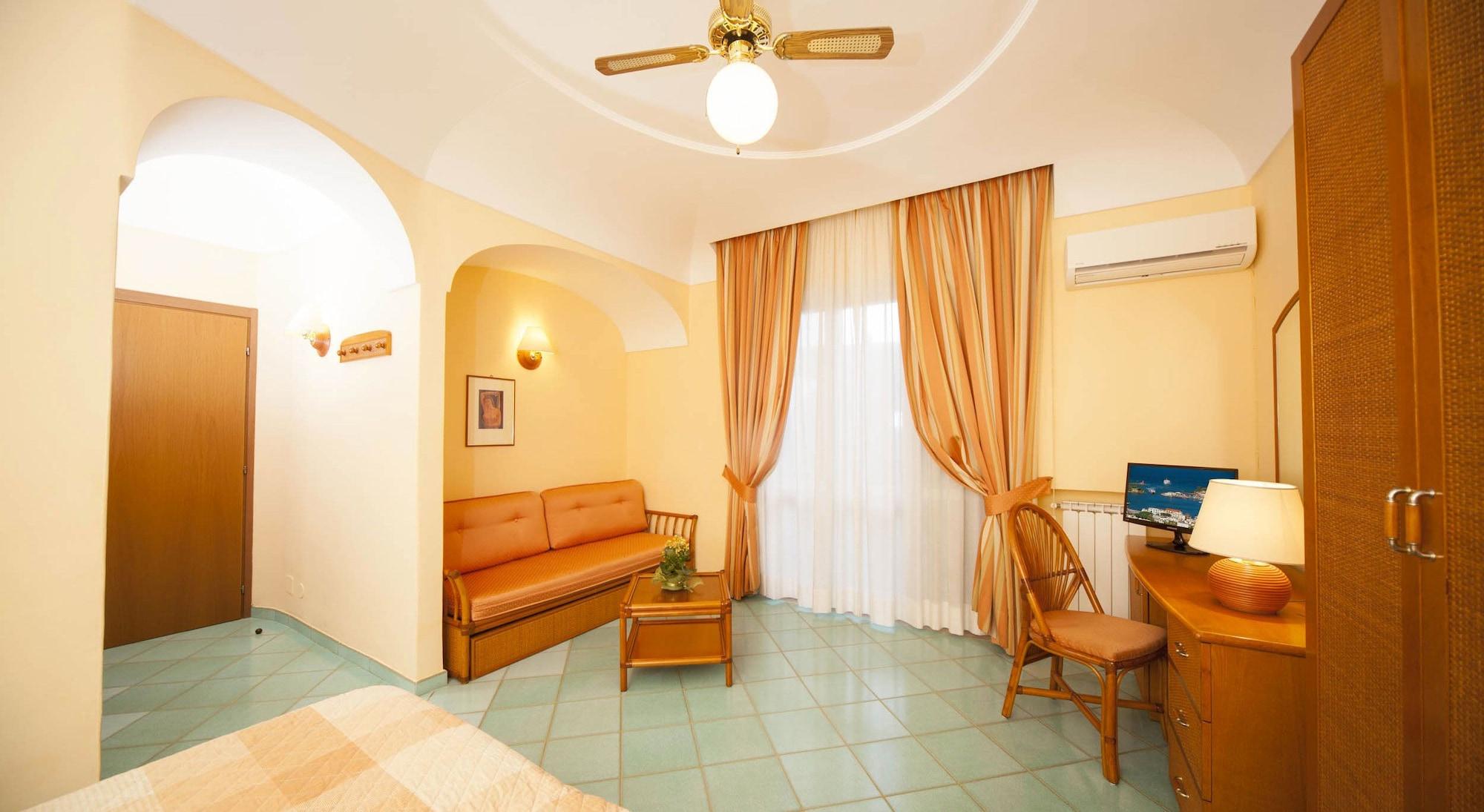 Hotel Ambasciatori Ischia Esterno foto