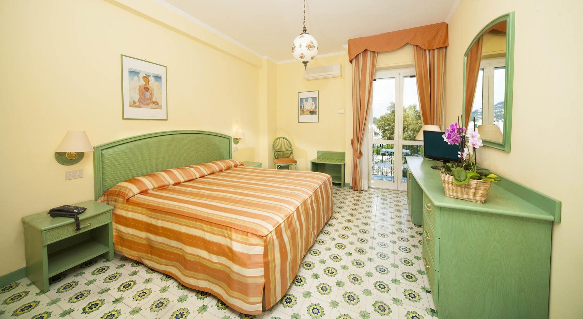 Hotel Ambasciatori Ischia Esterno foto
