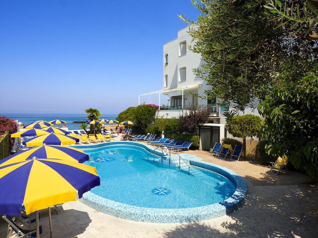 Hotel Ambasciatori Ischia Esterno foto