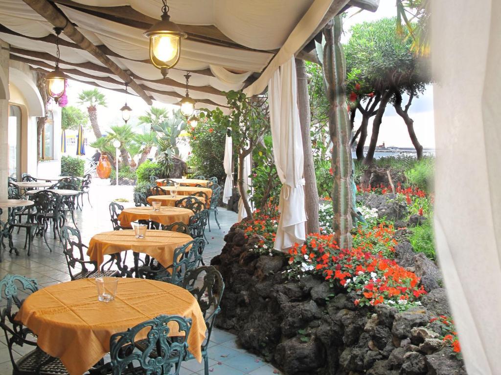 Hotel Ambasciatori Ischia Esterno foto