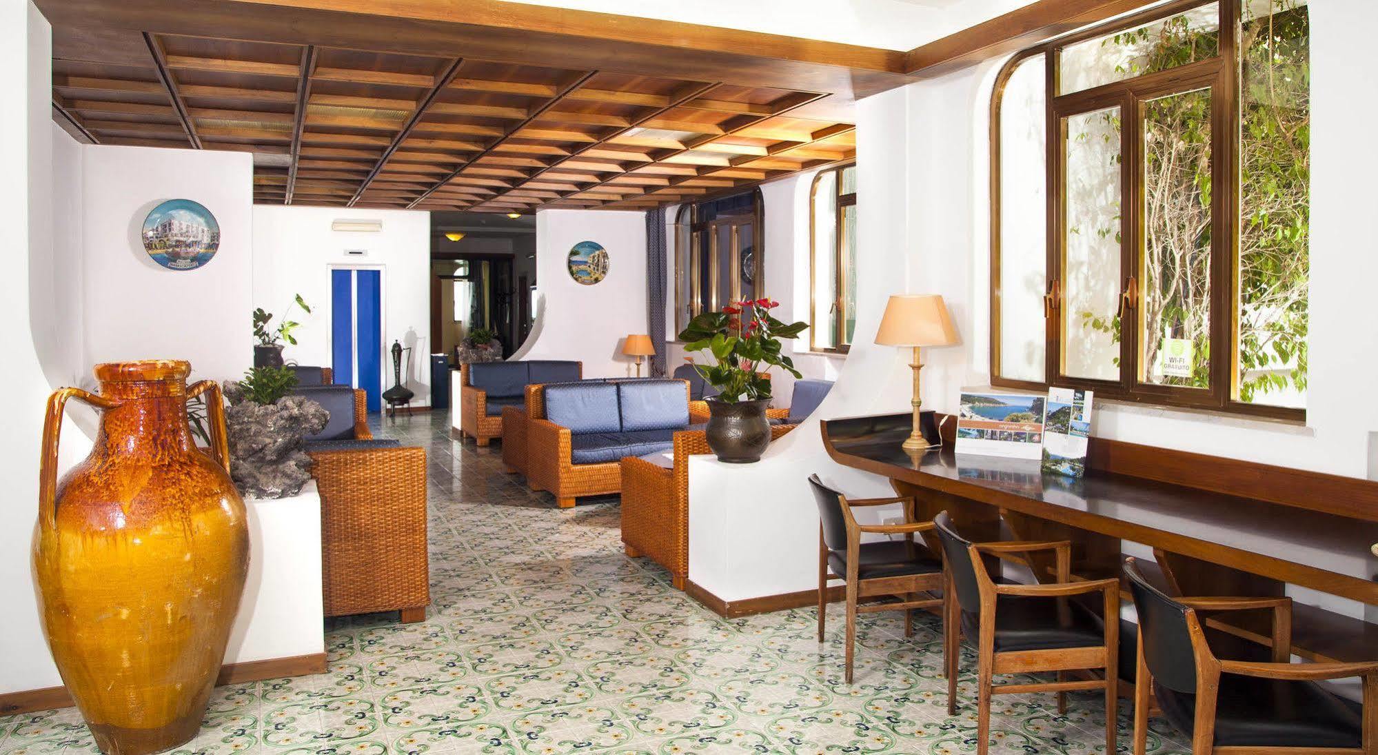 Hotel Ambasciatori Ischia Esterno foto
