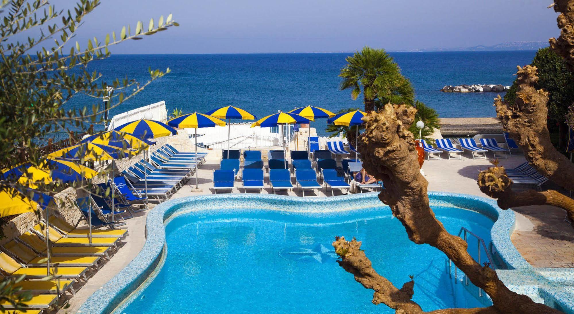 Hotel Ambasciatori Ischia Esterno foto