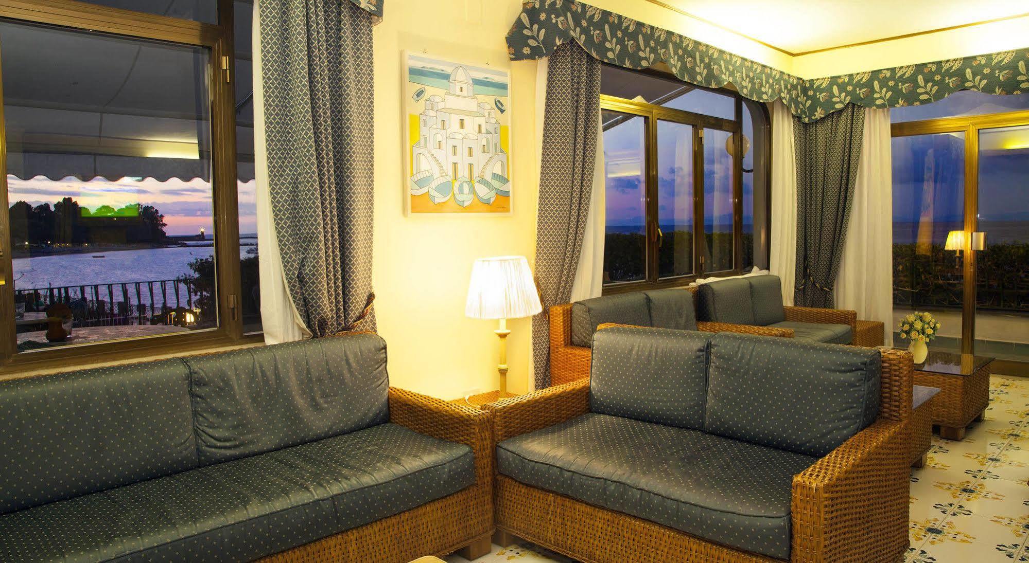 Hotel Ambasciatori Ischia Esterno foto