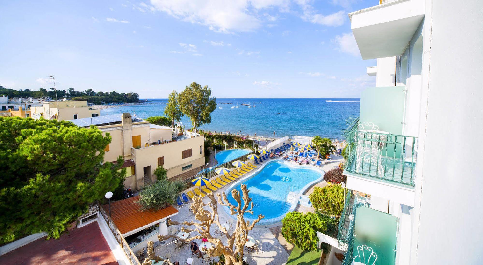 Hotel Ambasciatori Ischia Esterno foto