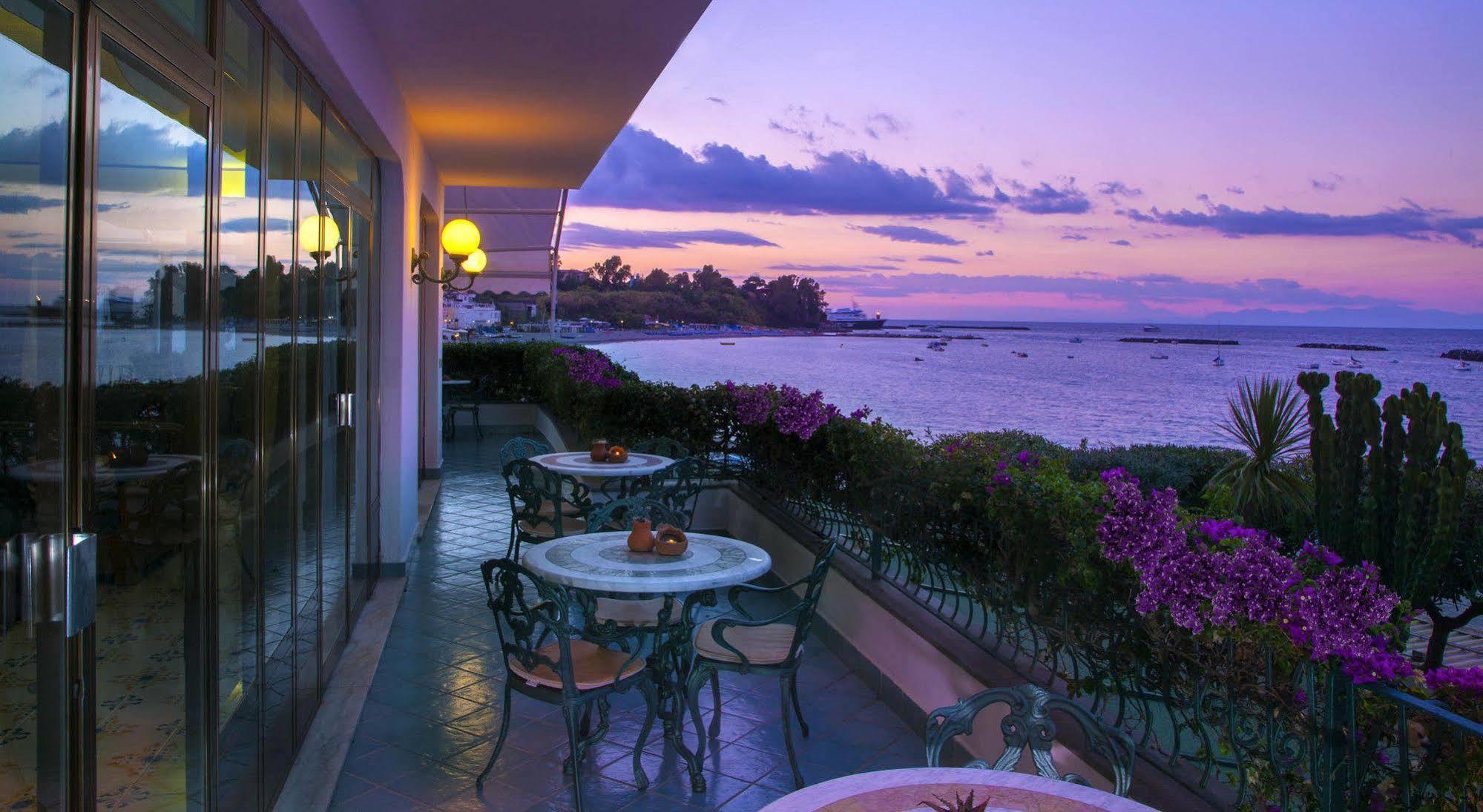 Hotel Ambasciatori Ischia Esterno foto