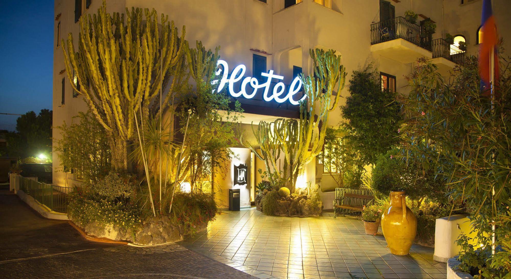 Hotel Ambasciatori Ischia Esterno foto