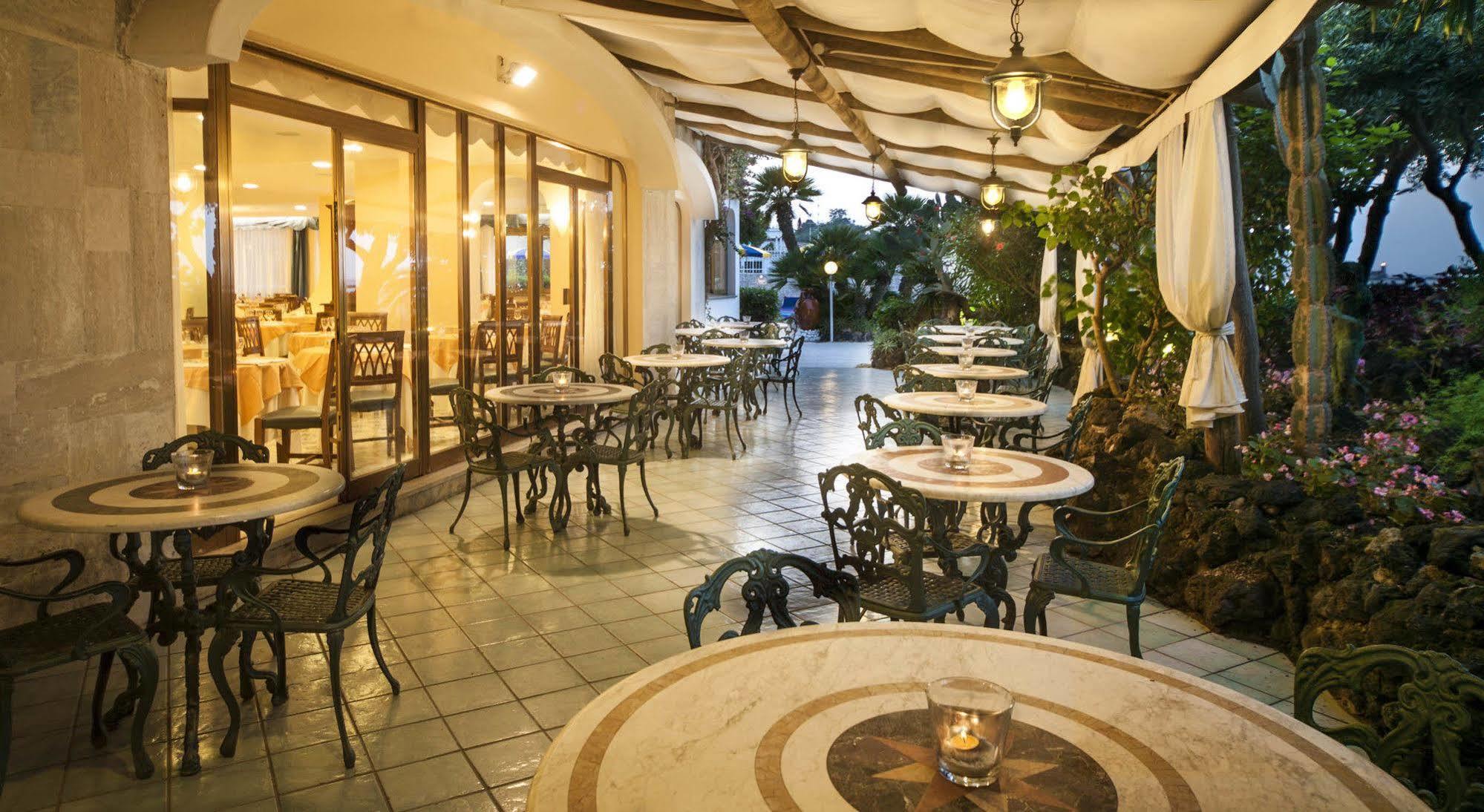 Hotel Ambasciatori Ischia Esterno foto